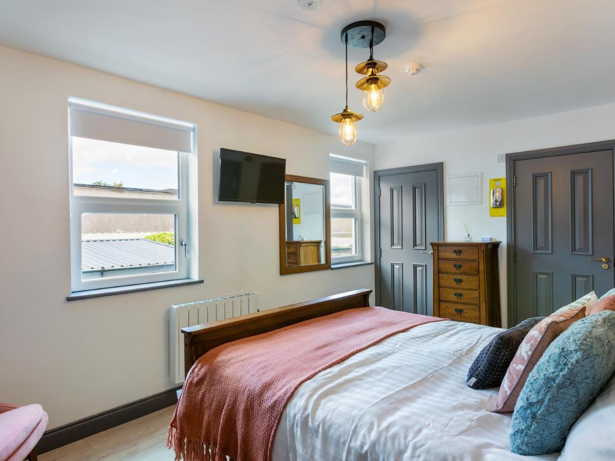 Macs Townhouse Dungarvan Dungarvan  Exteriör bild