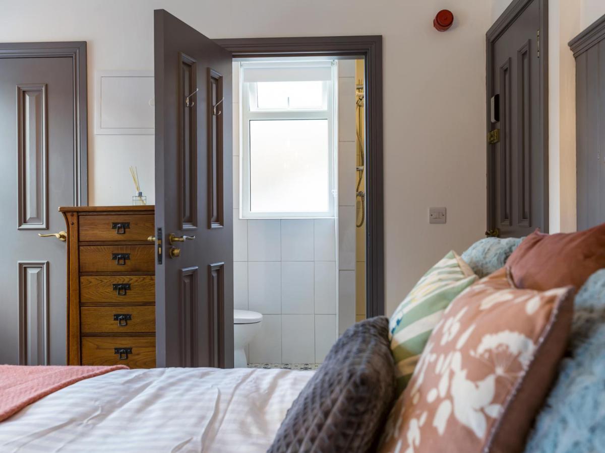 Macs Townhouse Dungarvan Dungarvan  Exteriör bild